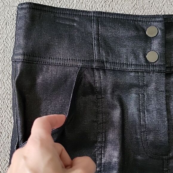 Bebe Black Shiny Metallic Pencil Skirt - Size 6 - Picture 5 of 16